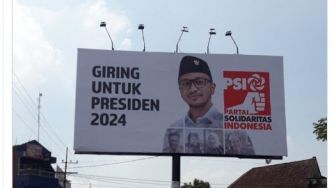 Baliho Giring untuk Presiden 2024. Sumber: Twitter @infojakarta via suara.com