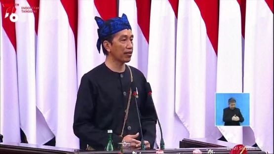 Presiden Joko Widodo berpidato dalam sidang tahunan MPR RI dan sidang bersama DPR-DPD RI tahun 2021. Via tangkap layar (YouTube Sekretariat Presiden)