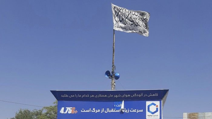Bendera Taliban berkibar di wilayah Afghanistan (Detik)