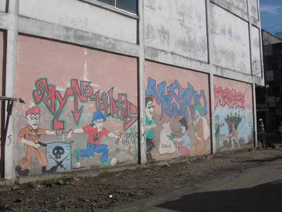 Kreasi mural dalam rangka merayakan HUT RI ke-66 Tahun 2011 (Dokpri)