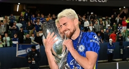 Jorginho dan trofi Liga Champions Eropa: Dailymail.co.uk