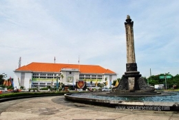 Tugu Muda (sumber: seputarsemarang.com)