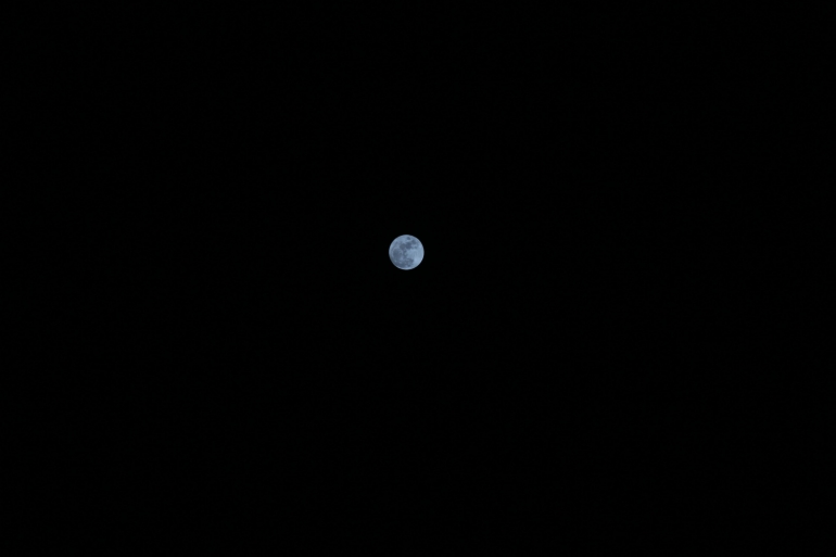 Bulan Biru (Dokumentasi pribadi)