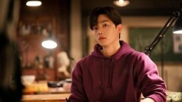 Song Kang sebagai Park Jae Eon di Nevertheless | tatlerasia.com