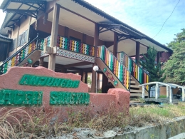 Anjungan Rumah Adat Aceh Singkil (Komar)