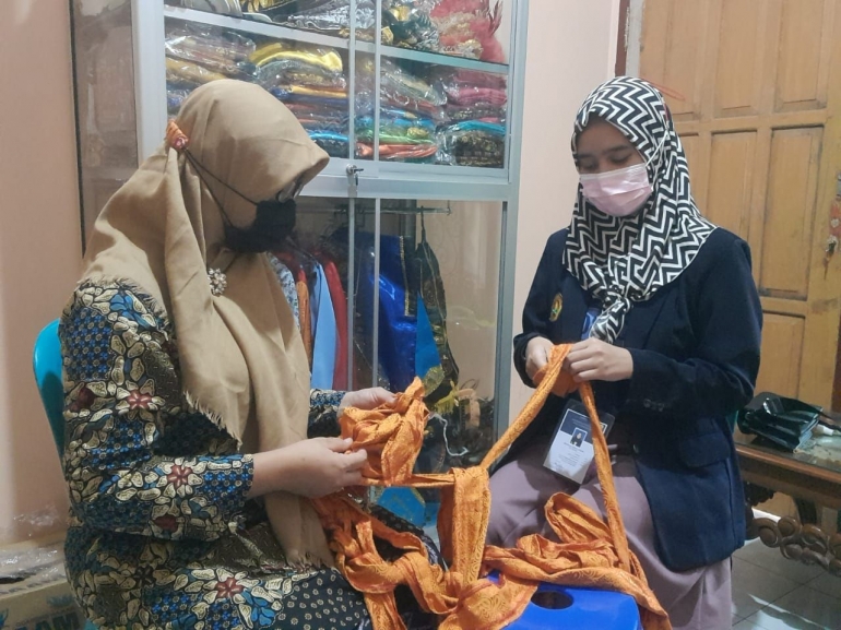 19-agustus-peilahan-bahan-baku-61285b1506310e56cb360202.jpeg