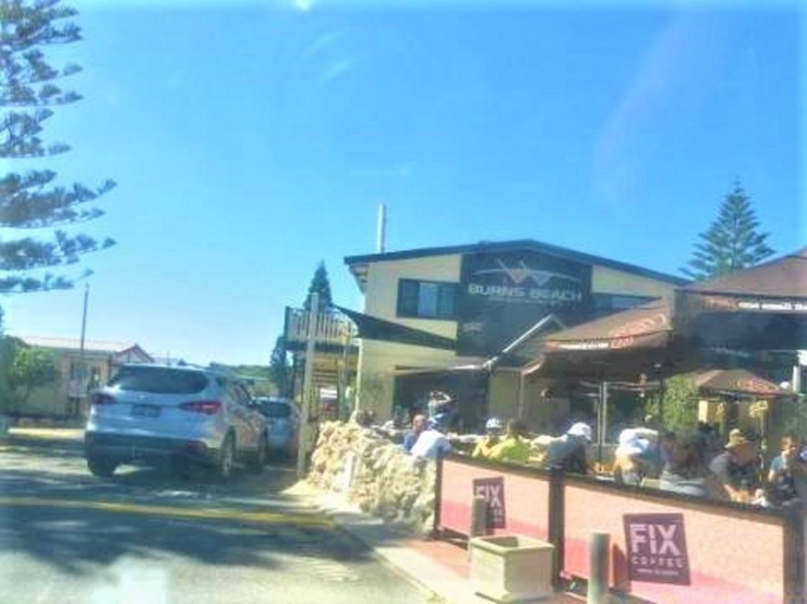 cafe di Burns Beach/dokumentasi pribadi