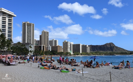 Pantai Waikiki, Honolulu-Hawaii, salah satu destinasi untuk 'wisata balas dendam' di AS. Sumber: dokumentasi pribadi