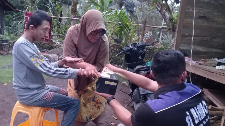 Dokumentasi Layanan TDS di Nagari Kampuang Tanjuang Koto Mambang Sungai Durian Kecamatan Patamuan - sumber dokumentasi Disdukcapil