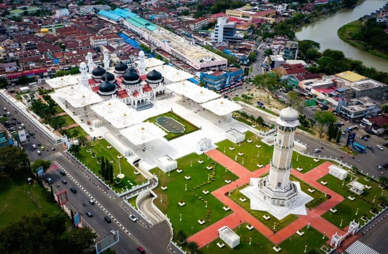 Tampilan sekilas Kota Banda Aceh. Sumber: instagram.com/kotabandaatjeh