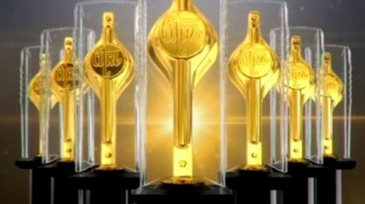 Masyarakat umum bisa memilih film, aktor, dan aktris jagoannya di kategori terfavorit | sumber gambar: suara.com 