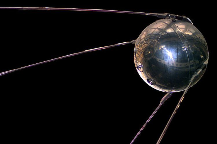 Sputnik 1, satelit pertama yang meluncur ke angkasa. Sumber: nasa.gov