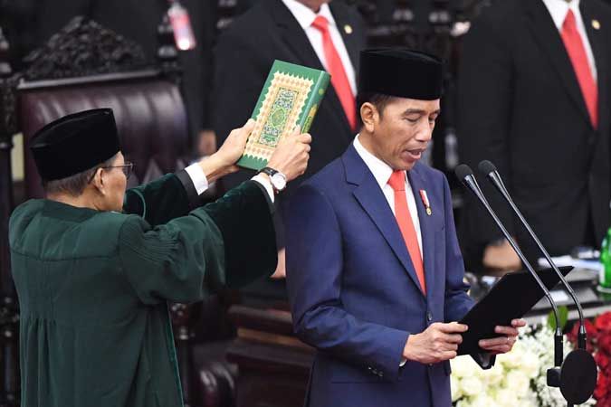 Pengambilan sumpah jabatan Presiden Jokowi periode 2019-2024 (Foto: Antara/ Akbar Nugroho Gumay).