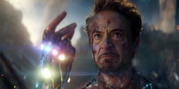 Tony Stark harus mati demi bisa mengalahkan Thanos. Sumber : Screenrant