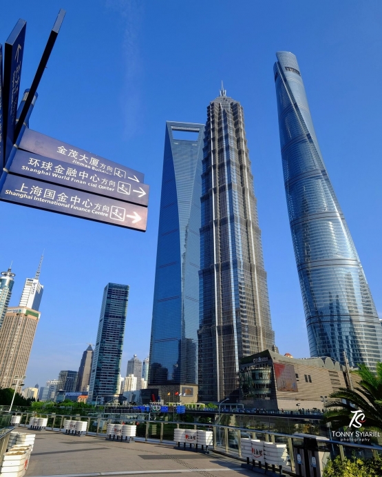 Tiga pencakar langit paling terkenal di Pudong-Shanghai. Sumber: dokumentasi pribadi
