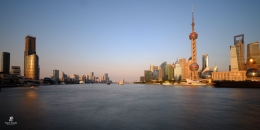 Shanghai dan Sungai Huangpu difoto dari sudut berbeda. Sumber: dokumentasi pribadi