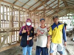 Gambar Diskusi bersama dengan anggota unit kerja peternakan kambing BumDes Karya Mandiri Desa Ngoran, Dok. Diah Ayu (15 Agustus 2021)