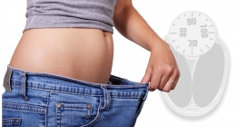 ilustrasi menurunkan berat badan dengan mengukur lingkar pinggang oleh Tumisu dari pixabay.com