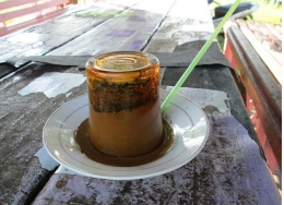 Dok.si Gam.kopi terbalik (khop) khas Aceh Barat, inspirasi dari topi Teuku Umar.