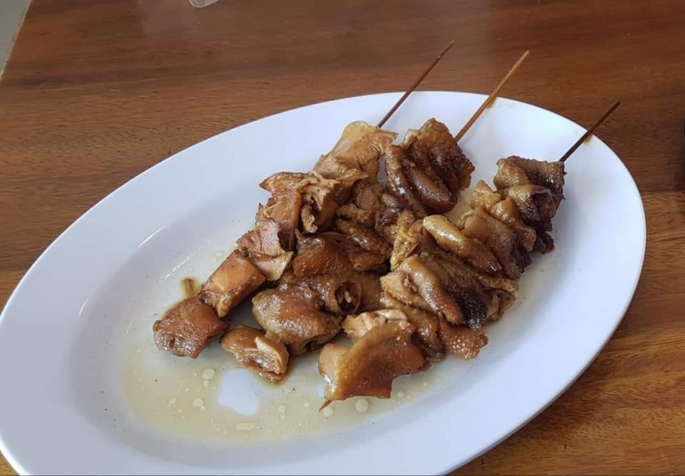 Sate kulit ayam yang pasti mantap (Dokpri MomAbel)