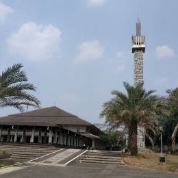 Masjid Bahrul Ulum Puspitek, Serpong|dok. foursquare.com