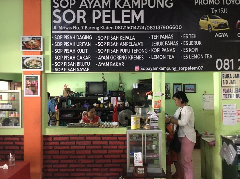 Sor Pelem, warung soto favorit keluarga saya. Sumber: twitter/@kominfo_klt
