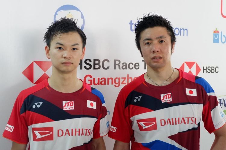 Pasangan ganda putra Jepang, Hiroyuki Endo (kanan) dan Yuta Watanabe.(KOMPAS.COM/NUGYASA LAKSAMANA)
