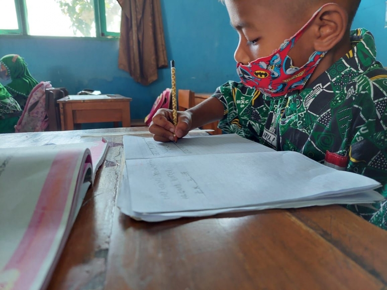 Gambar 1.2 Siswa SDN Tanjekwagir/dokpri