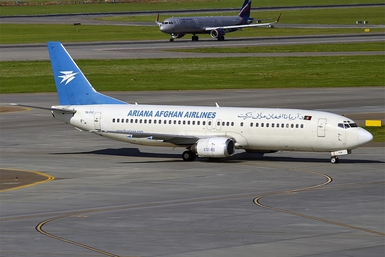 Salah satu pesawat milik Ariana Afghan Airlines. Foto: Anna Zvereva/flickr.com