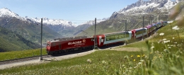 Glacier Express melewati Oberalp Pass-Andermatt. Sumber: www.glacierexpress.com