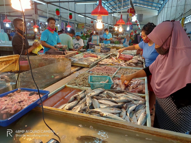 Barang yang dijual umumnya dibanderol dengan harga pas. | Dokumentasi Pribadi