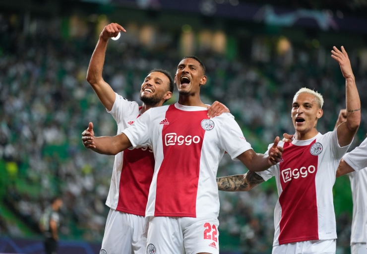 Sebastian Haller selebrasi gol untuk Ajax Amsterdam dan tim. Sumber: UEFA Champions League