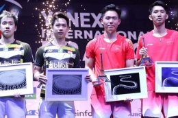 Han Chengkai/Zhou Haodong (China) saat naik podium French Open 2018: badmintonindonesia.org