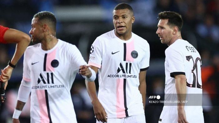 Trio Neymar, Mbappe, Messi tampil biasa saat PSG bermain 1-1 dengan Club Brugge di Liga Champions, Kamis (16/9) dini hari./AFP/KENZO TRIBOUILLARD