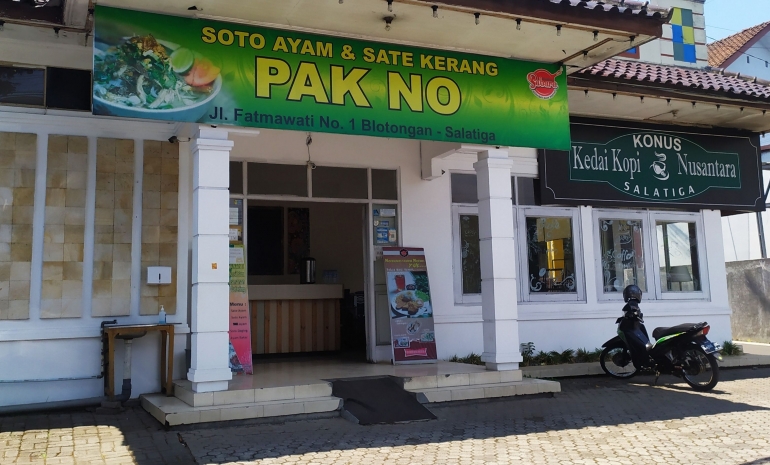 Soto Pak No di jln Diponegoro seberang Perum Dliko Indah. (sumber pribadi)
