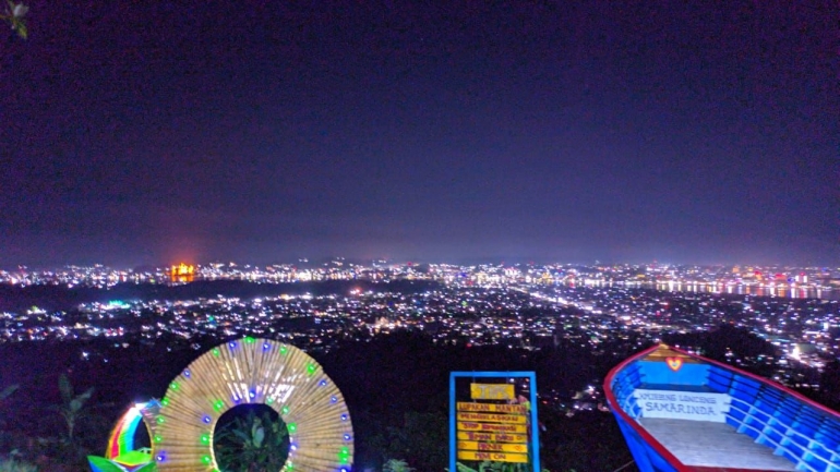 Sumber pribadi: Suasana Wisata Gunung Lonceng pada   malam Hari 