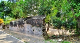 Sisa tembok utuh di CB Ambarketawang (dokpri)