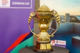 Gambar sportoskezone.com/Trofi Piala Sudirman