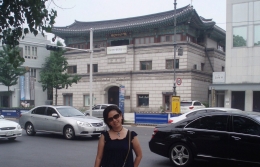 Aku dengan latarbelakang kotatua Seoul, Korea Selatan (Dokumentasi pribadi)