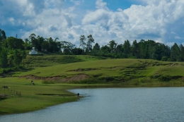 Danau Sidihoni (sumber indonesia.travel)