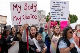 Protes terhadap aturan hukum yang membatasi aborsi di Minnesota, AS. Foto: MP$ News File.