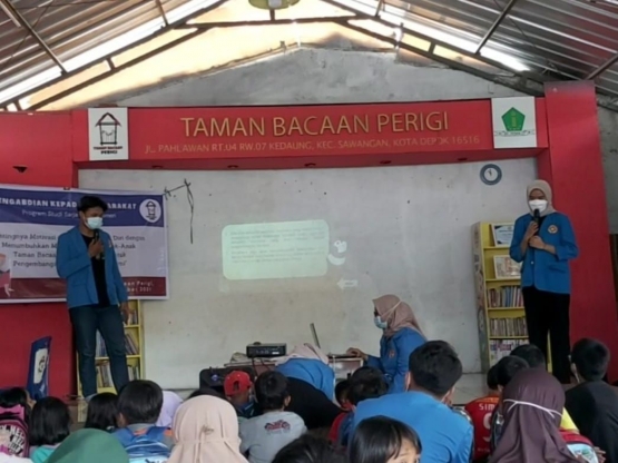 Suasana Pemberian Materi Penyuluhan