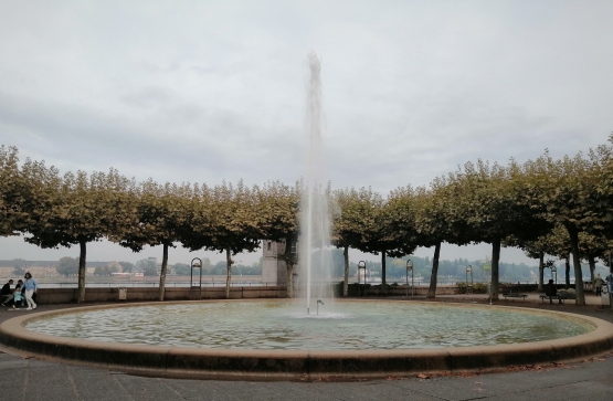 Air pancur di pesisir sungai Rhein di kota Mainz | Dokumen pribadi oleh Ino