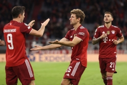 Pemain Bayern Munchen merayakan gol ke gawang Dynamo Kyiv. (via bavarianfootballworks.com)