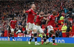 Selebrasi pemain Setan Merah menyambut gol Martial di paruh pertama: manchestereveningnews.com