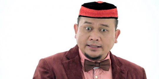 Komedian Cak Lontong Dengan Ciri Khas Permainan Logikanya Halaman 1 ...