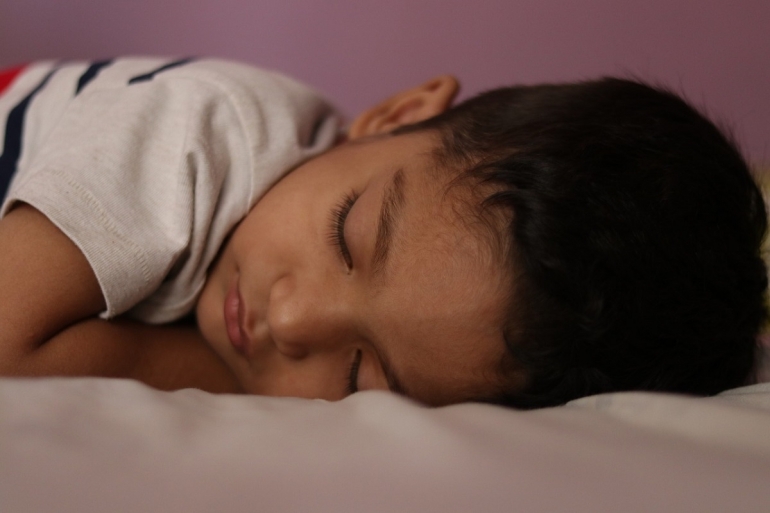 Ilustrasi anak sedang tidur. Sumber: Arun Kumar/Pixabay.com