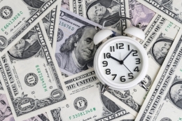 Ilustrasi waktu adalah uang | Sumber: istockphoto.com