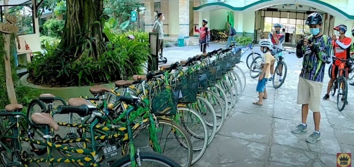 Sewa sepeda di gembira loka zoo. Dok. Youtube PEJUANG IMPIAN