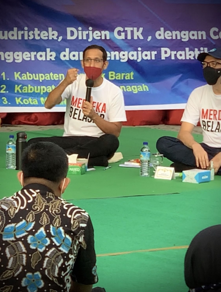 Mas Menteri Nadiem didampingi Iwan Syahril, Dirjen GTK